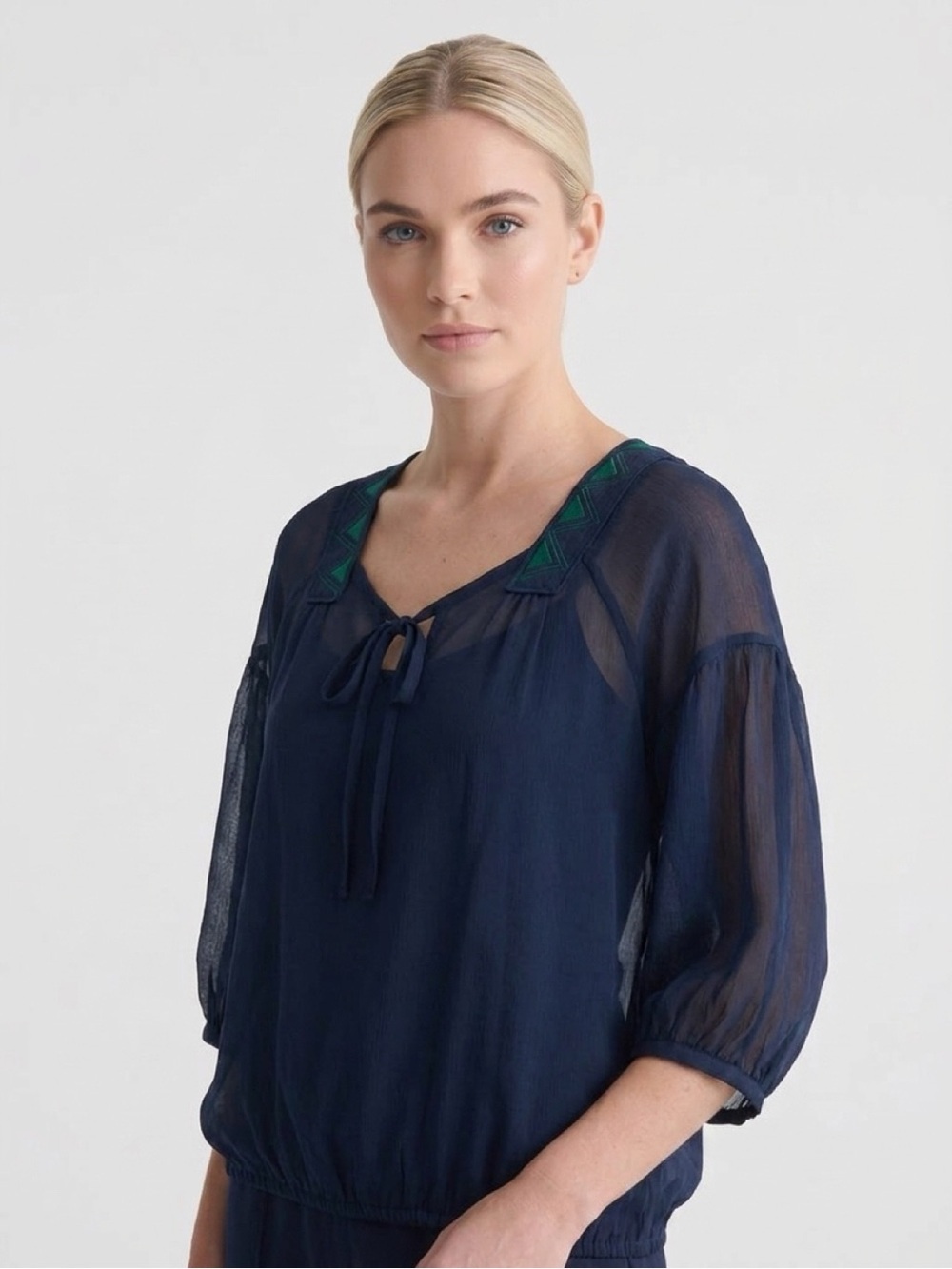 BCBG Contrast Stitch Blouson Sheer Boho Peasant Top, SizeXS Navy Blue/Green